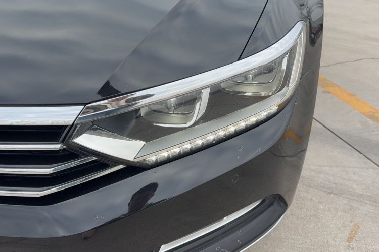 Used Volkswagen Magotan 2019 330TSI DSG Luxury Version China VI Standard