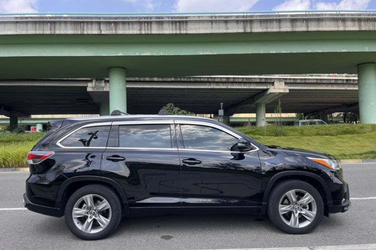 Used Toyota Highlander 2017 2.0T Four-Wheel Drive Luxury Edition 7 Seats
