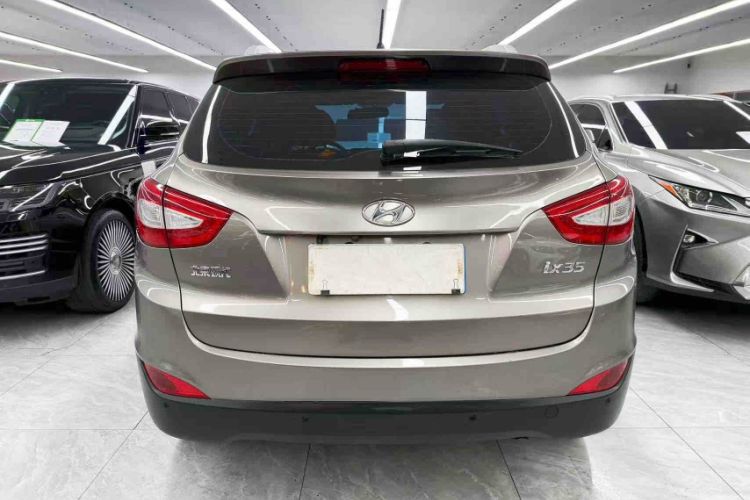 Used Hyundai ix35 2013 2.0L Automatic Two-Wheel Drive Smart GLS China IV Standard
