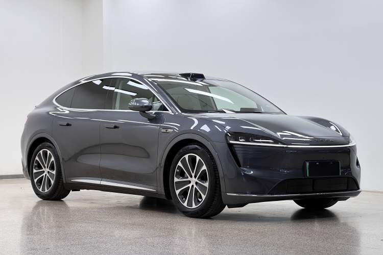 Used Hima Luxeed R7 2024 All-Electric 802 km Max
