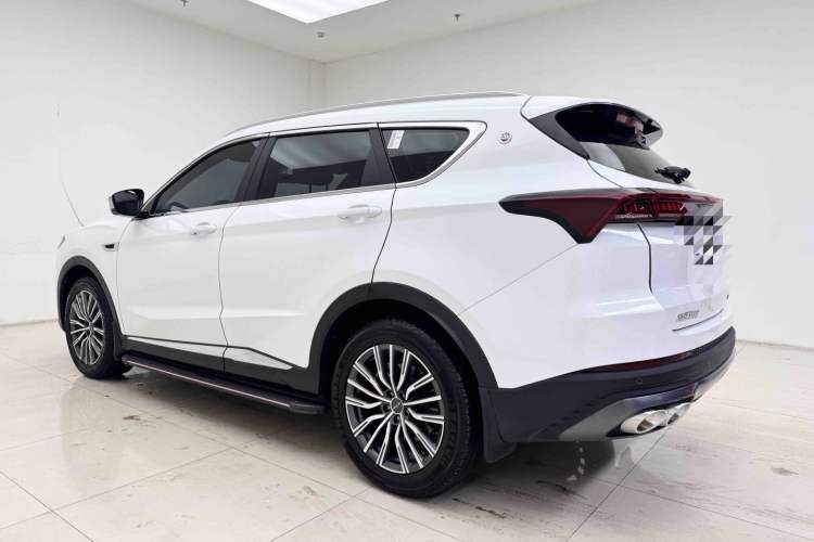 Used JETOUR X70 PLUS 2023 1.5T DCT Brave PLUS 5-Seater
