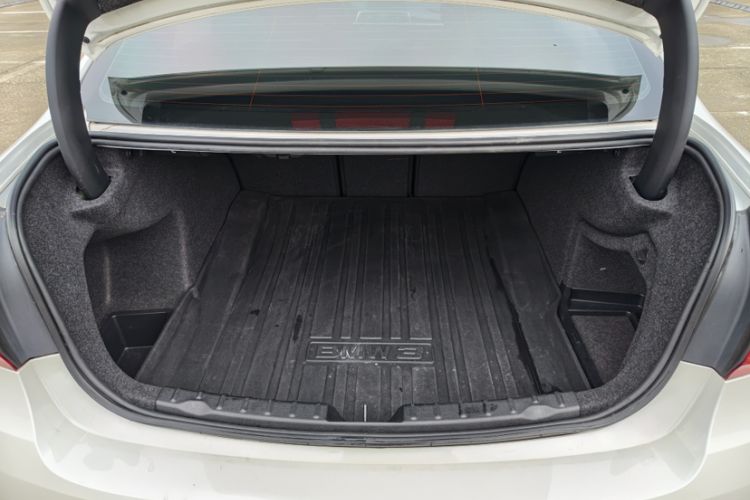 Used BMW 3 Series 2017 320Li Fashion Model
