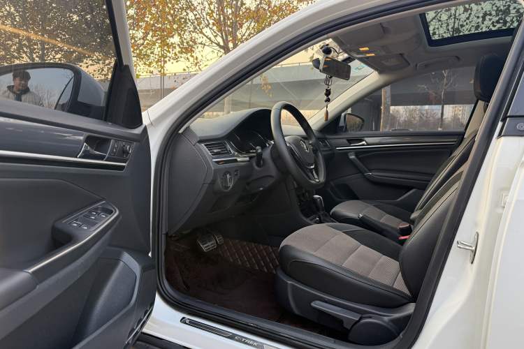 Used Volkswagen C-TREK 2018 1.5L Automatic Comfort Model
