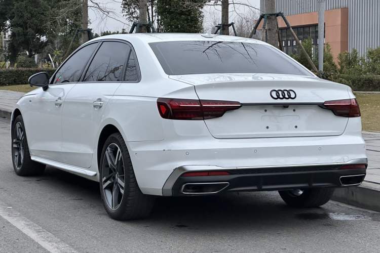 Used Audi A4L 2020 40 TFSI Luxury Dynamic Model
