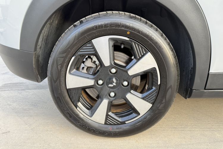 Used Wuling Bingo PLUS 2024 401 km Range 5-Seater Version
