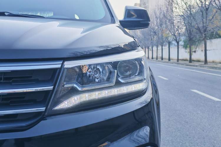 Used FORTHING Joyear X5 2017 Jingxiang Series 1.5T CVT Luxury Model
