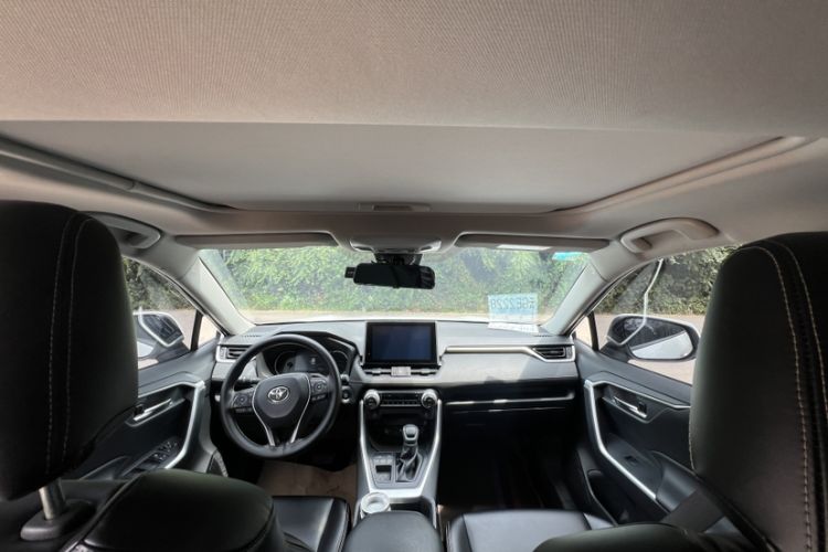 Used Toyota RAV4 2021 2.0L CVT Two-Wheel Drive Fashion Edition
