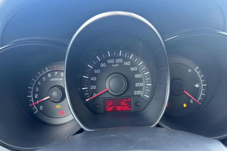 Used Kia K2 2015 Sedan 1.4L Automatic GLS
