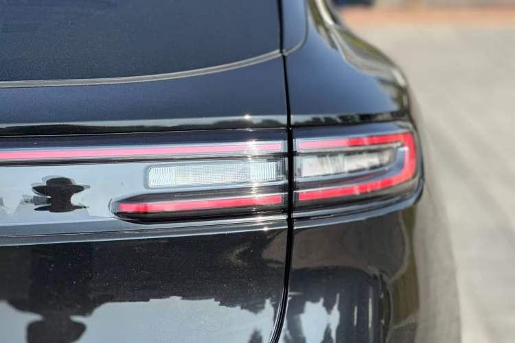 Used Hima AITO M5 2022 Extended-Range Four-Wheel Drive Performance Version