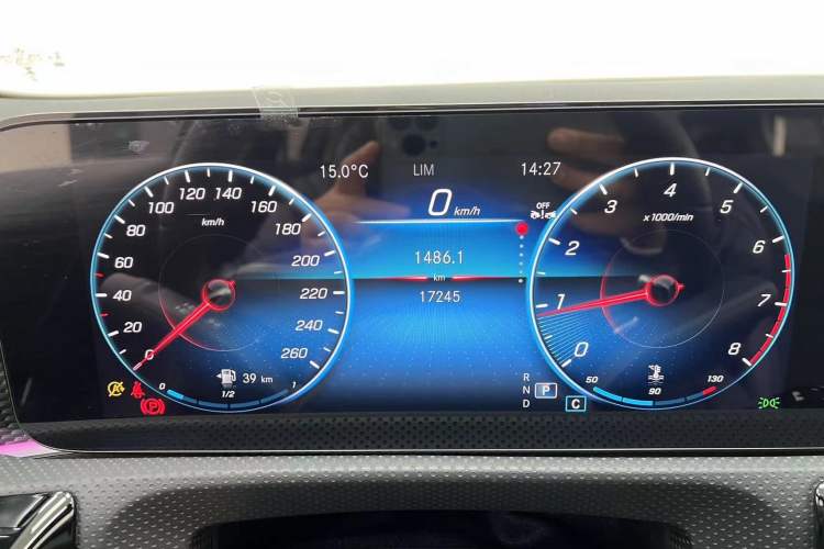 Used Mercedes-Benz A-Class 2022 Revised Version A 200 L Sport Sedan Fashionable Style