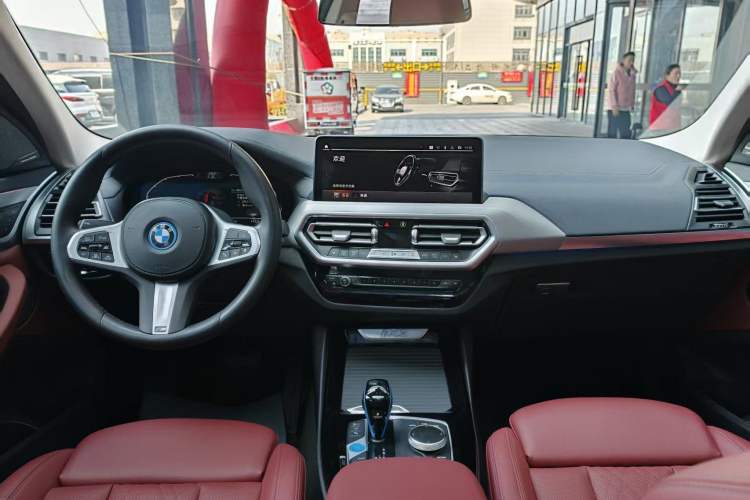 Used BMW iX3 2022 Leading Type
