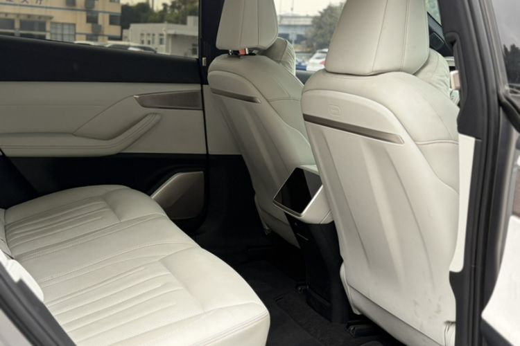 Used ONVO L60 2024 60 kWh Rear-Drive Version
