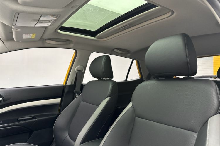 Used Kia kx1 Stonic 2021 1.4L CVT Sunroof Model