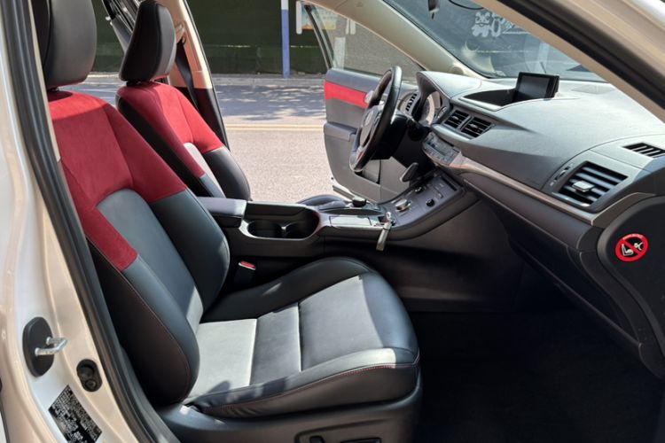 Used Lexus CT 2017 CT200h Comfort Edition Monochrome China V Standard