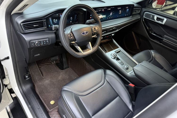 Used Ford Explorer 2024 2.3T EcoBoost All-Wheel Drive Stylish Plus Version 7 Seats