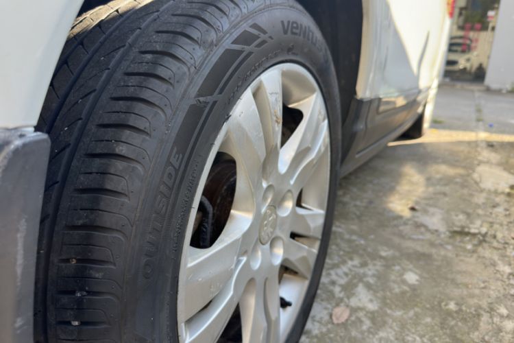 Used Peugeot 3008 2015 2.0L Automatic Classic Edition
