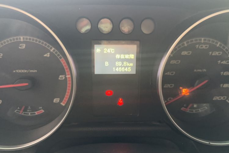 Used Beijing Auto BJ40 2018 40L 2.0T Manual Diesel Four-Wheel Drive Prestige Edition
