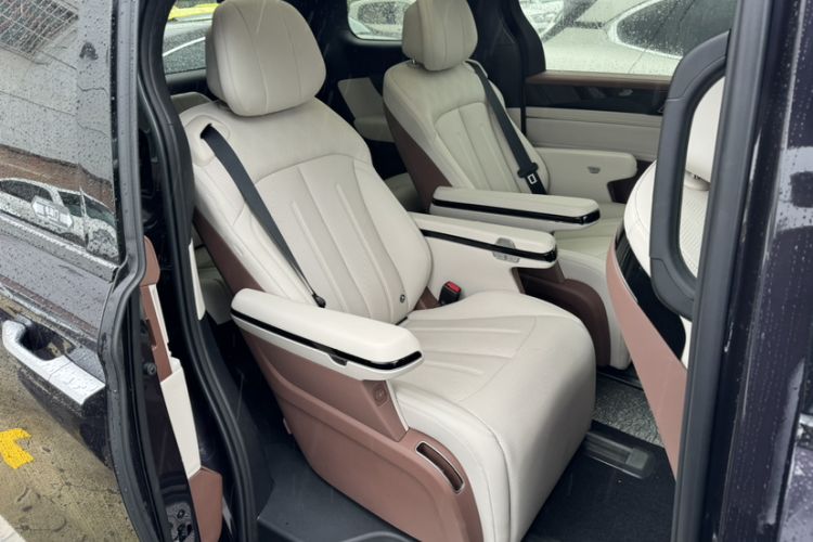 Used BYD Xia 2025 DM-i 1.5T 180km Beyond Edition
