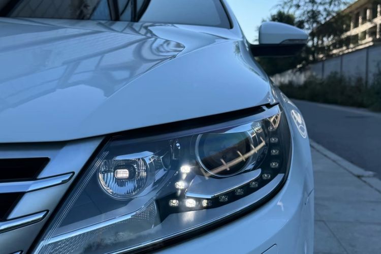 Used Volkswagen FAW-Volkswagen CC 2015 2.0 TSI Luxury Model
