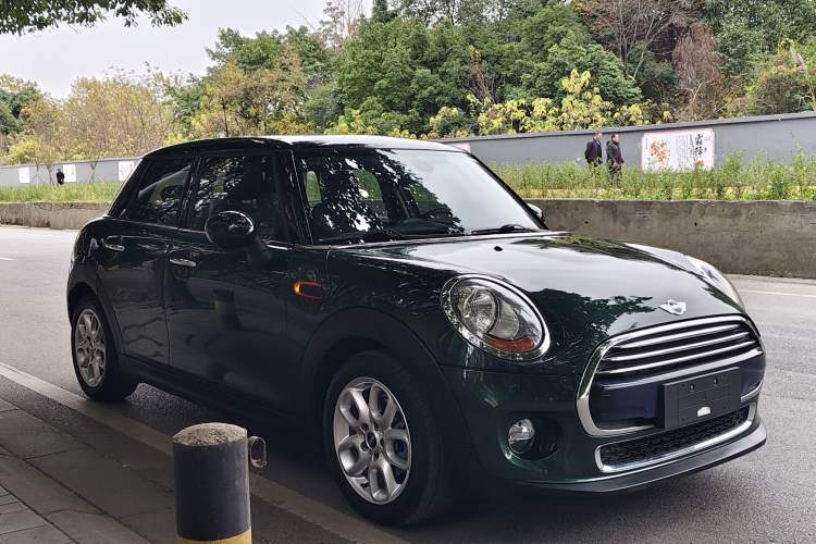 Used  MINI 2016 1.5T COOPER Five-Door Edition
