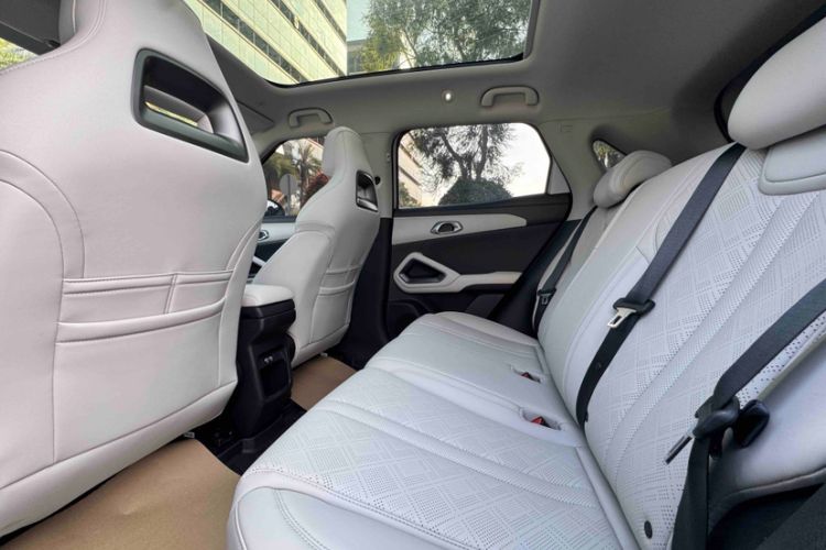 Used BYD Yuan UP 2024 401KM Beyond Edition
