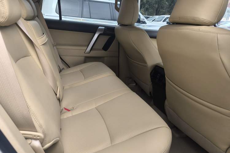 Used Toyota Prado 2016 2.7L Automatic Standard Edition
