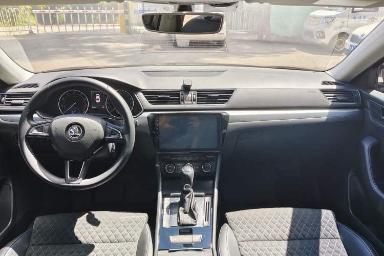 Used Skoda Superb 2016 TSI280 DSG Innovation Edition
