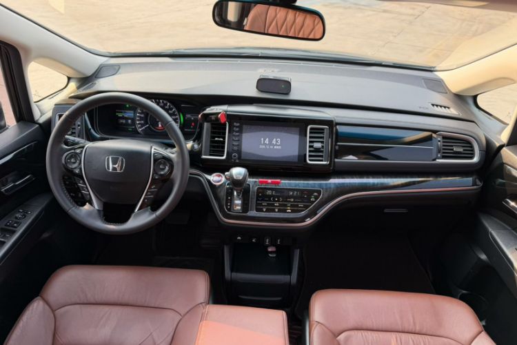 Used Honda Elysion 2019 2.0L Hybrid Supreme Edition

