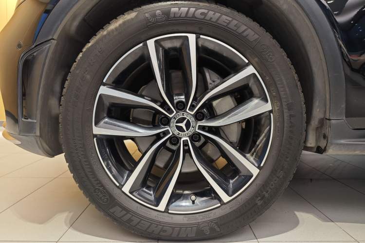 Used Mercedes-Benz GLC 2021 GLC 300 L 4MATIC Dynamic Model