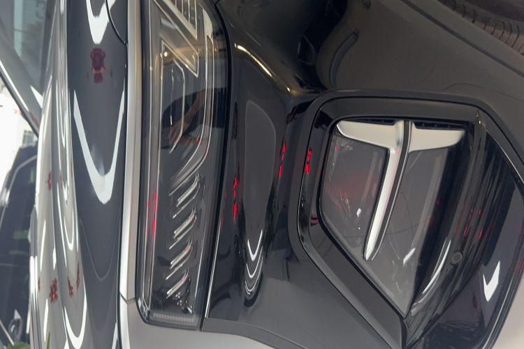 Used Hongqi HS5 2023 2.0T Qixiang Pro Edition
