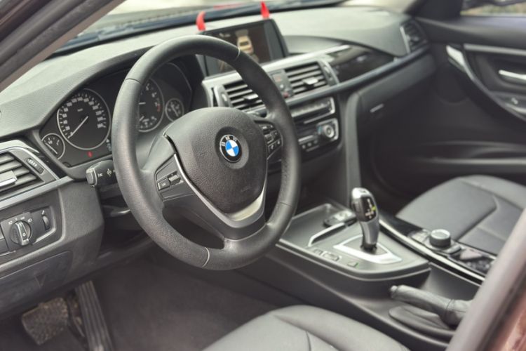 Used BMW 3 Series 2017 320Li Fashion Model
