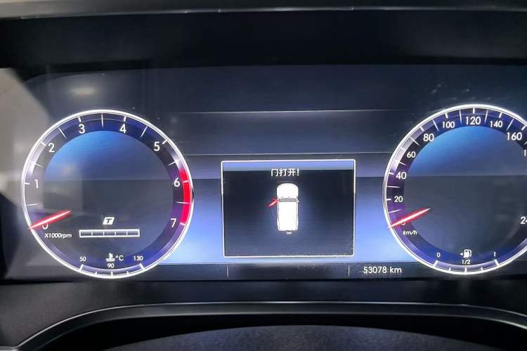 Used  BJ40 2018 PLUS 2.3T Automatic Four-Wheel Drive Flagship Version China V Emission Standard