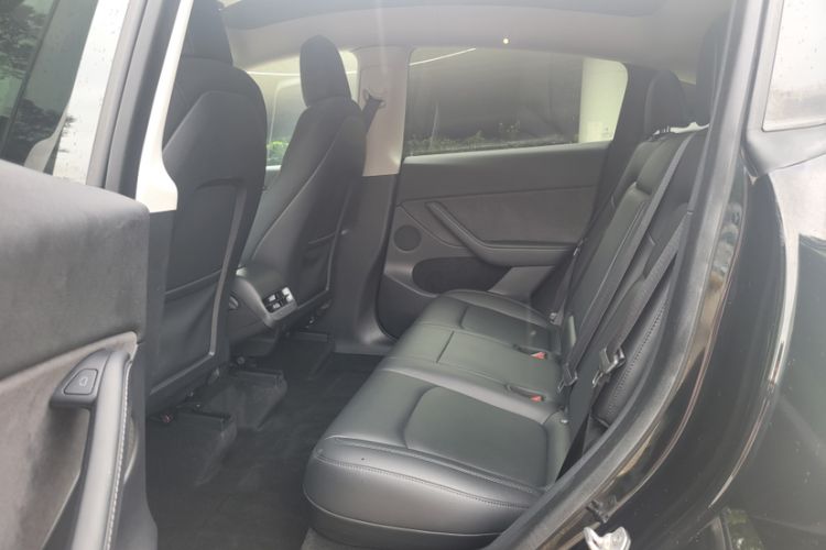 Used Tesla Model Y 2021 Standard Range Rear-Wheel Drive Version
