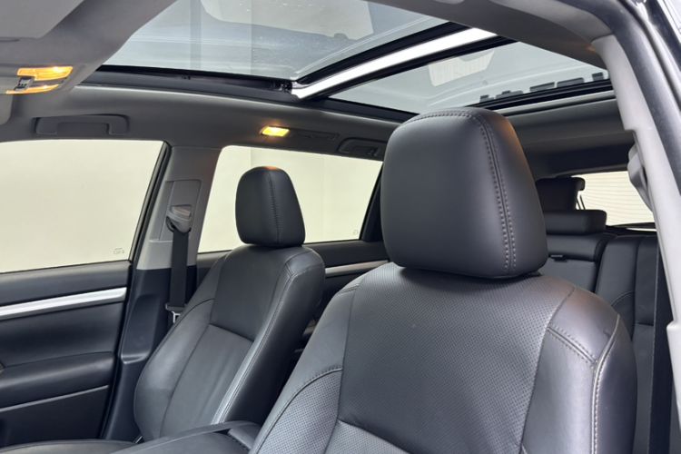 Used Toyota Highlander 2021 2.0T Four-Wheel Drive Luxury Edition 7 Seats
