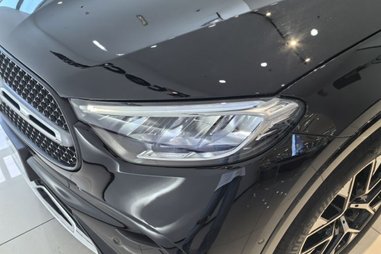 Used Mercedes-Benz GLC 2023 Facelift GLC 260 L 4MATIC Luxury Version 5 Seats