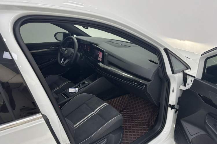 Used Volkswagen Golf 2021 280TSI DSG R-Line
