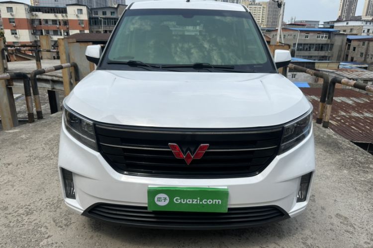 Used Wuling Hongguang PLUS 2020 1.5T Manual Commercial Vehicle 7 Seats

