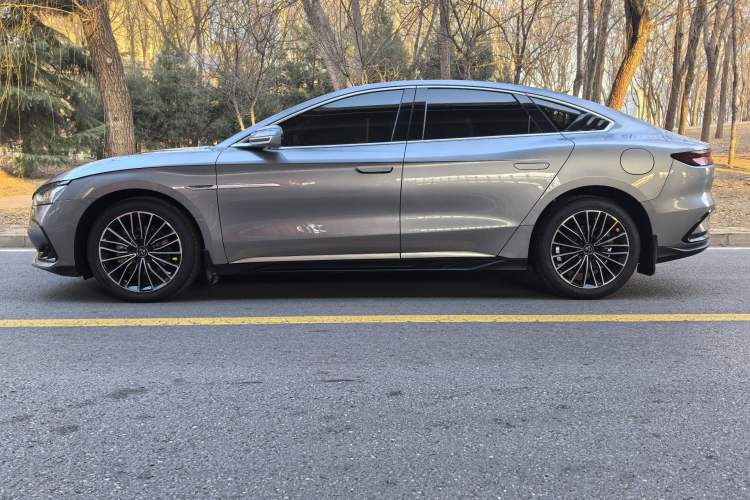 Used BYD Han 2023 DM-i Champion Edition 121KM Prestige Model