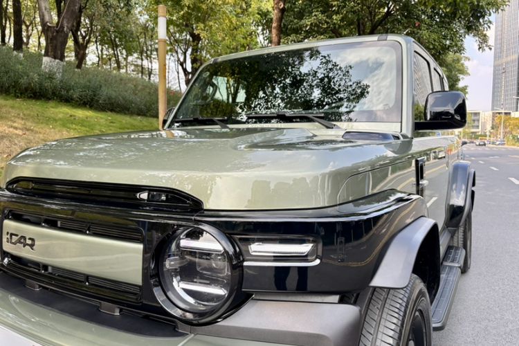 Used  V23 2025 401 Two-Wheel Drive Advanced Edition