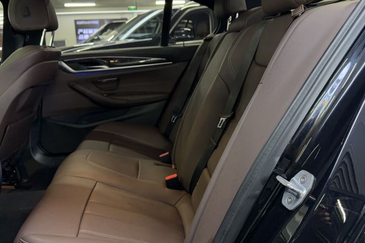 Used BMW 5 Series 2019 525Li M Sport Package