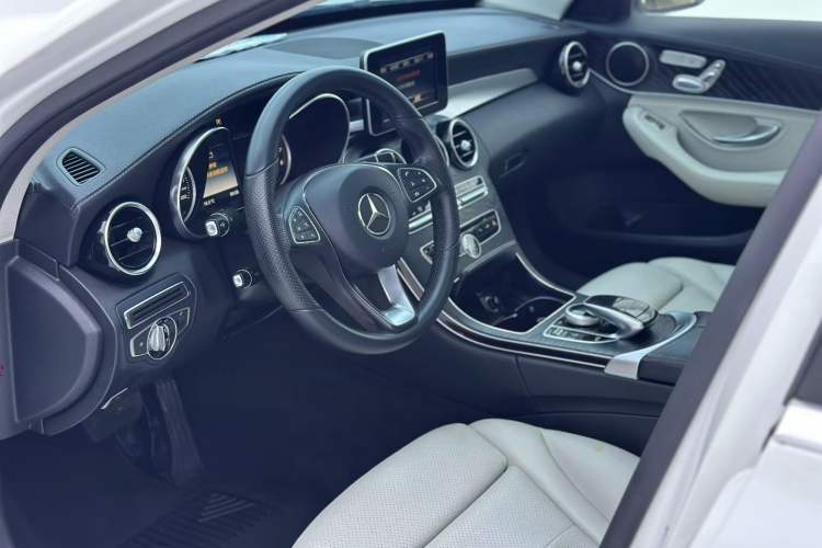 Used Mercedes-Benz C-Class 2016 C 200 L Sport Edition
