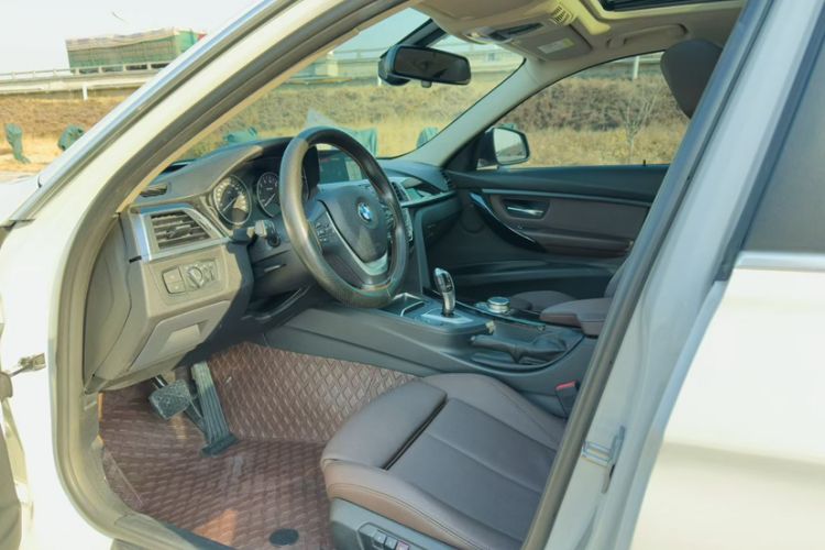 Used BMW 3 Series 2019 320Li Fashion Model
