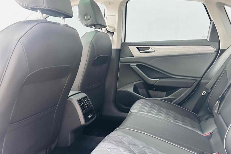 Used Volkswagen Sagitar 2023 300TSI DSG Excellence Edition
