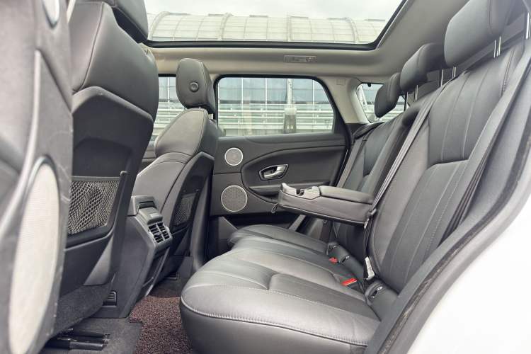 Used Land Rover Range Rover Evoque 2018 200PS PURE New Fashion Edition