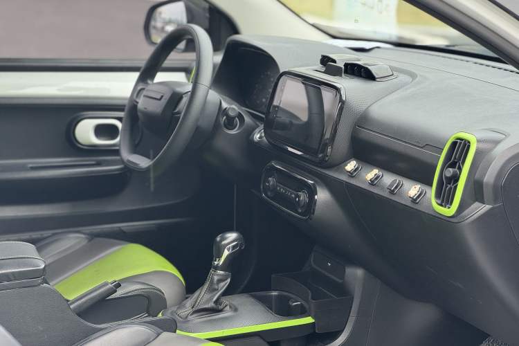 Used Roewe Clever 2021 302km Excellence Edition
