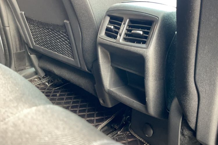 Used Peugeot 3008 2015 1.6THP Automatic Classic Edition
