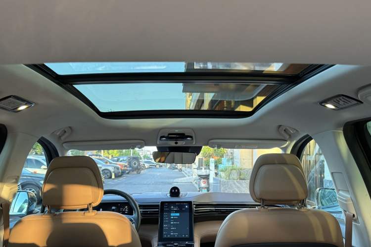 Used Nio ES8 2018 355 km Base Version 7-Seater Edition
