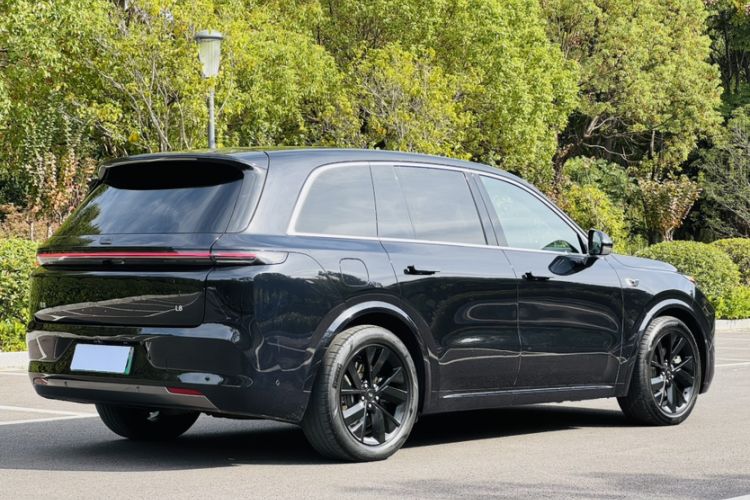 Used Li Auto L8 2023 Pro Model
