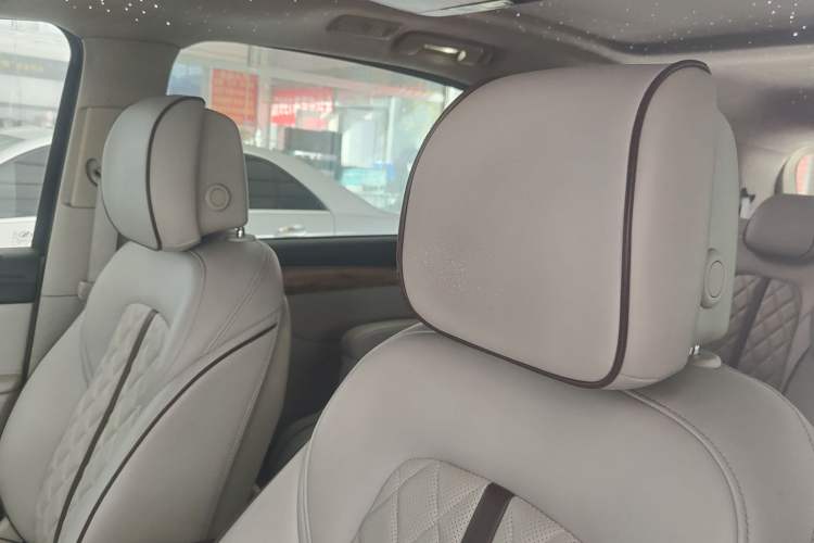 Used Buick GL8 2018 ES 28T Comfort Model China VI Standard