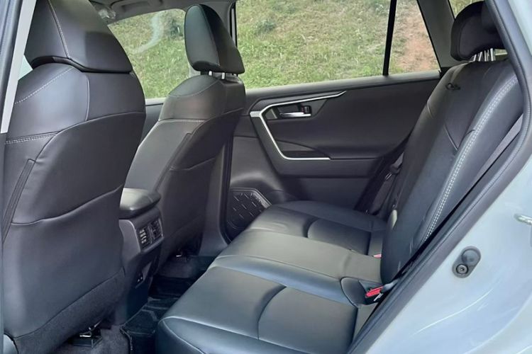 Used Toyota RAV4 2022 2.0L CVT Two-Wheel Drive Fashion Plus Edition